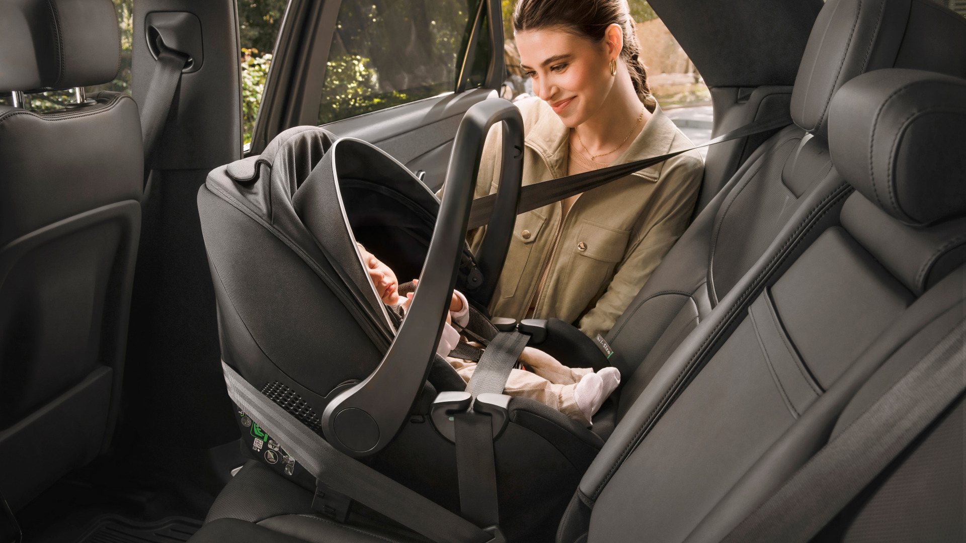 Chicco Bi Seat Lifestyle 16_9